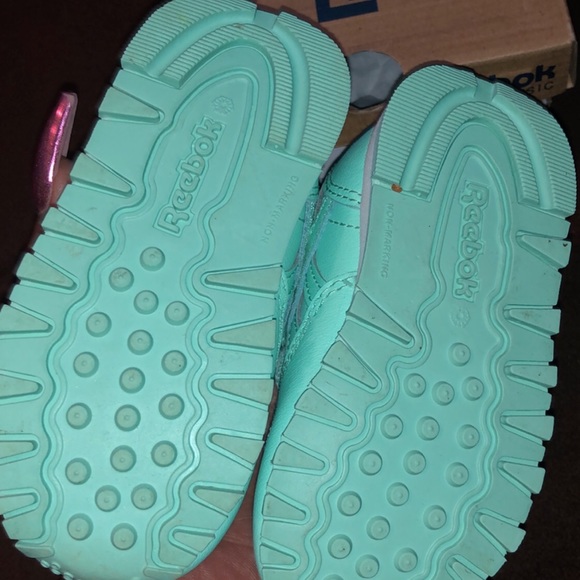 Reebok classic - Picture 4 of 4